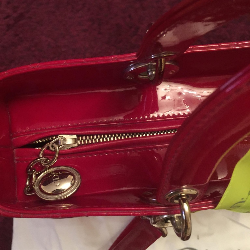 Authentic Dior - Picture 5 of 7
